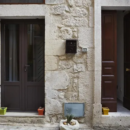 Le Scaramazze Casa de Férias Modica